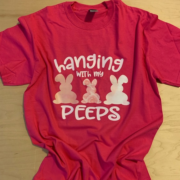Hanging With My Peeps T-shirt - Picture 1 of 1